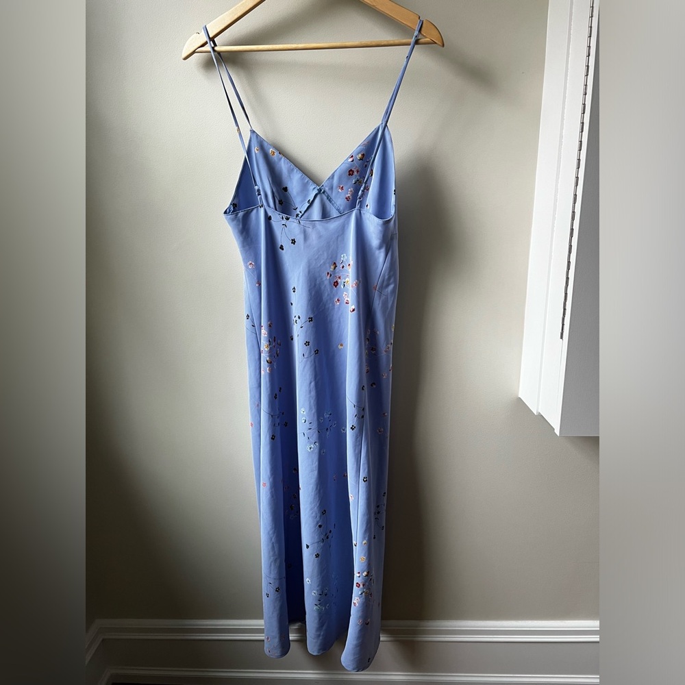 Natori Periwinkle Slip Dress with Floral Embroidery - Picture 2 of 8